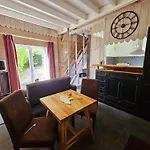 Au Refuge Des 3 Ours - D'hotes Et Essuiles-Saint-Rimault