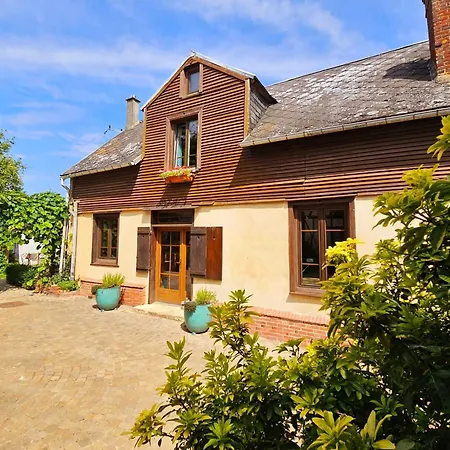 Au Refuge Des 3 Ours - D'hotes Et Pensionat 3*