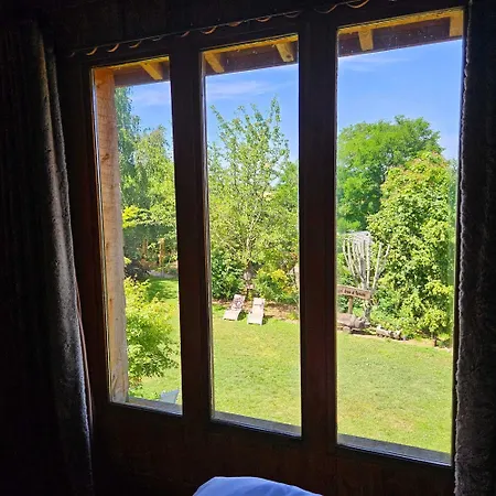 Au Refuge Des 3 Ours - D'hotes Et 3*