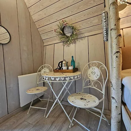 Au Refuge Des 3 Ours - D'hotes Et Bed and Breakfast 3*