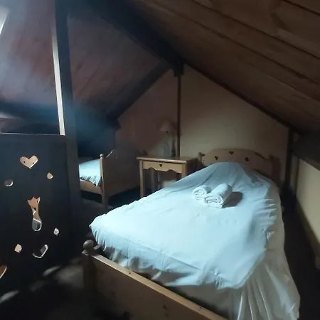 Konukevi Au Refuge Des 3 Ours - D'hotes Et