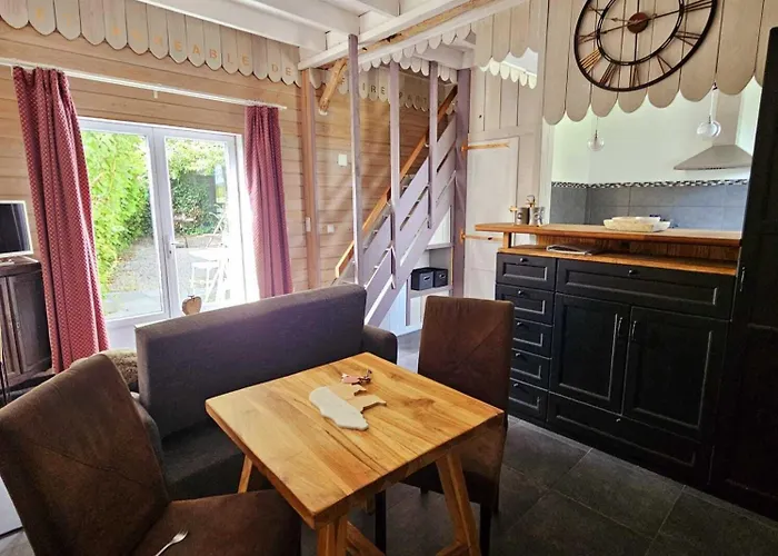 Au Refuge Des 3 Ours - D'hotes Et Montreuil-sur-Breche