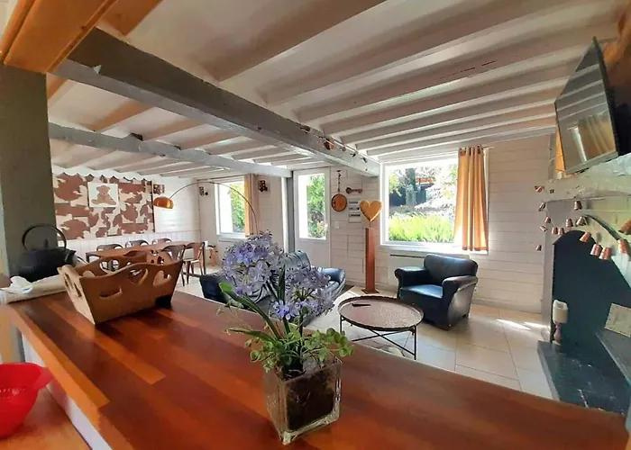 Au Refuge Des 3 Ours - D'hotes Et Bed & Breakfast 3*