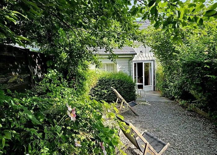 Bed & Breakfast Au Refuge Des 3 Ours - D'hotes Et 3*