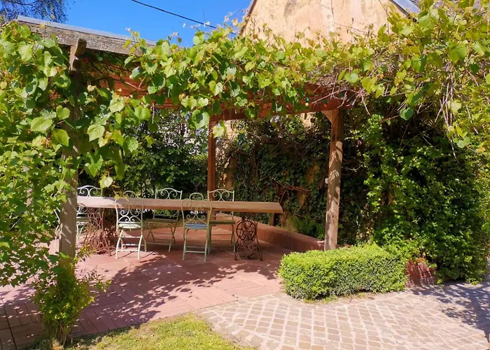 Couette-café Au Refuge Des 3 Ours - D'hôtes Et 3*