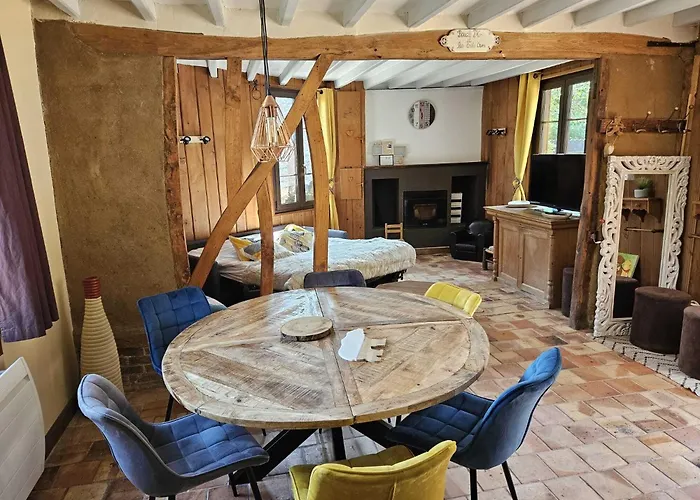 Au Refuge Des 3 Ours - D'hotes Et Montreuil-sur-Breche