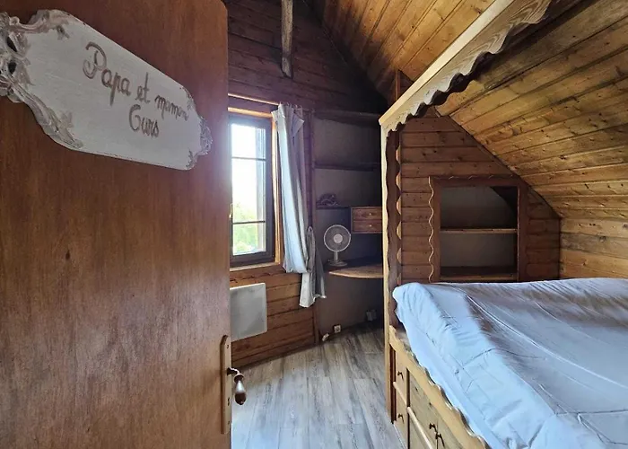 Au Refuge Des 3 Ours - D'hotes Et Montreuil-sur-Breche