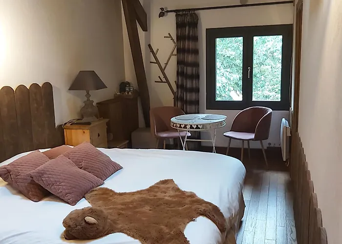 Au Refuge Des 3 Ours - D'hotes Et Bed & Breakfast Montreuil-sur-Breche