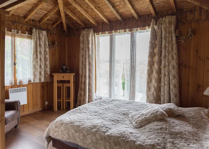 Au Refuge Des 3 Ours - D'hotes Et 3* Montreuil-sur-Breche